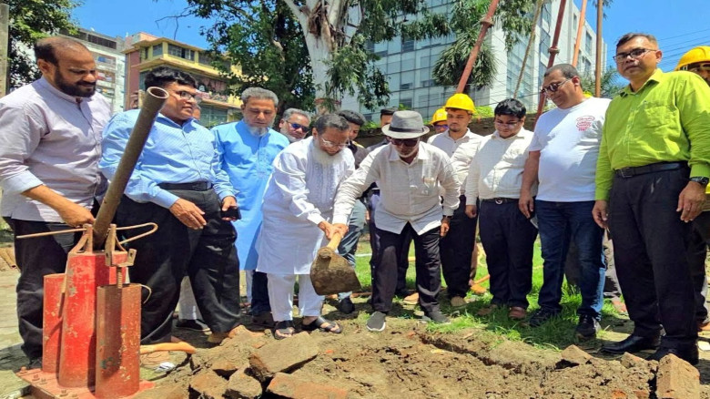 চাষাঢ়ায় পুনর্নির্মাণ হচ্ছে শহীদ জিয়া হল, শুরু মাটি পরীক্ষা