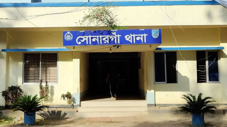 তিন ছাত্রের প্রাণহানির পর সোনারগাঁয়ে স্কুলে দুই দফা হাজিরা নির্দেশ